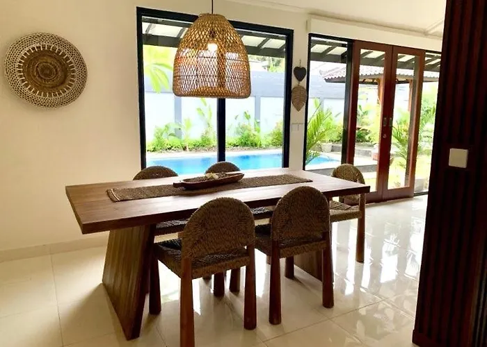 ヴィラ Valari - Legian - 5 Bedrooms *
