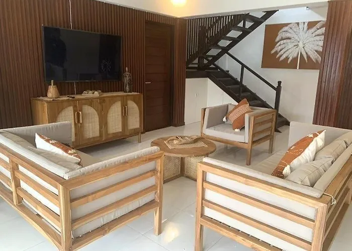 Valari - Legian - 5 Bedrooms ヴィラ